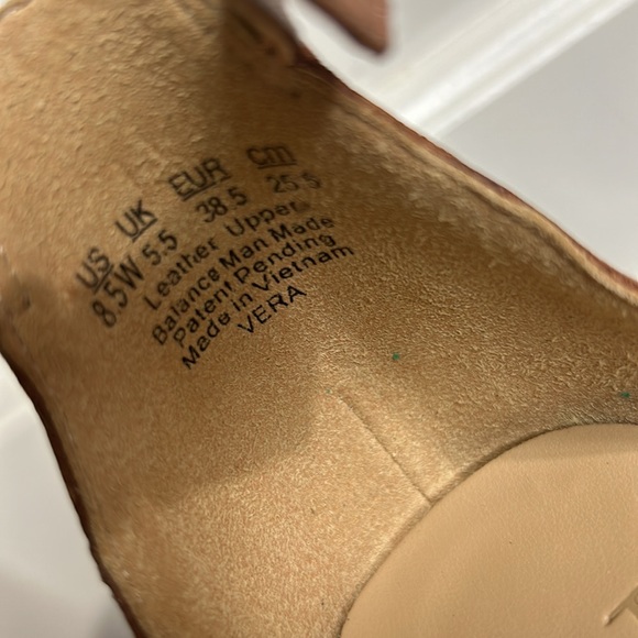 New! Naturalizer Vera Sandal English Tea - Picture 8 of 15